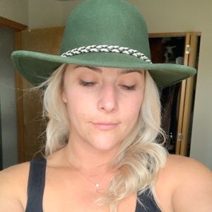 Brixton green hat size m